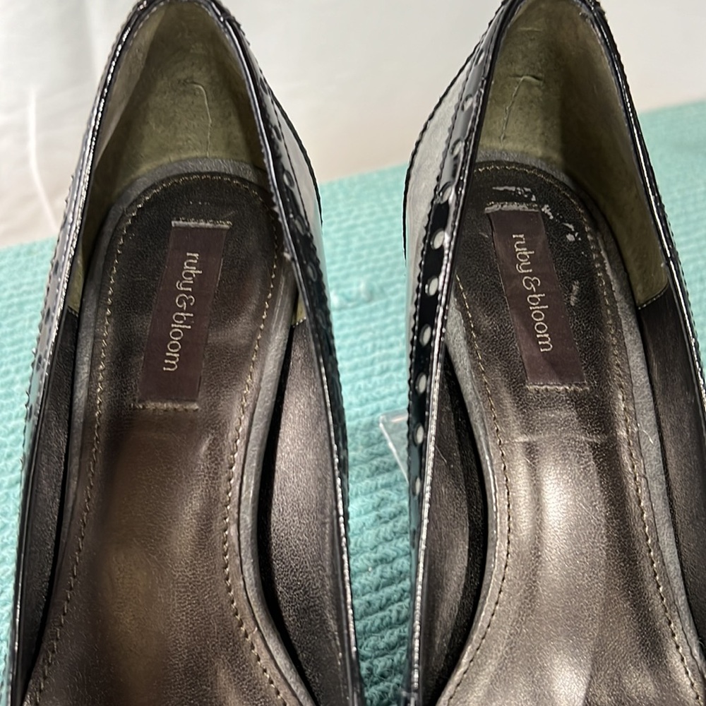 Ruby & Bloom Black & Gray Patent Leather Pumps, S… - image 4